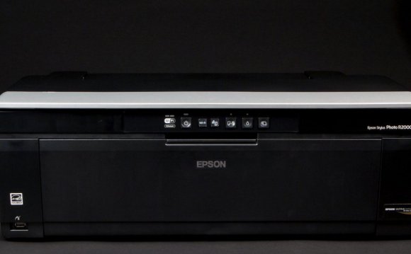 Epson Stylus Photo R2